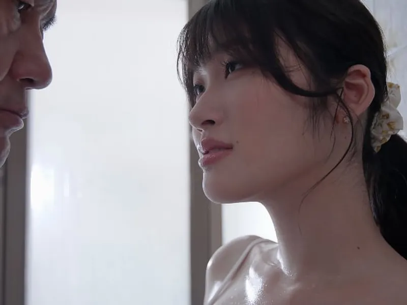 Người chồng bỏ bê, người vợ được ông chú giúp thỏa mãn cơn nứng lồn lồn